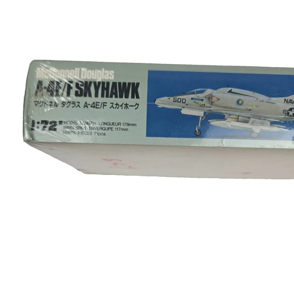A-4E / F Skyhwak 614 - Hasegawa 1:72 Model Hobby Kit 1988‎ Sealed!
